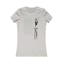 Load image into Gallery viewer, Smile t-shirt